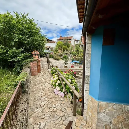 Feriehus La Casa Grande De Cabrales Ii Canales (Asturias)