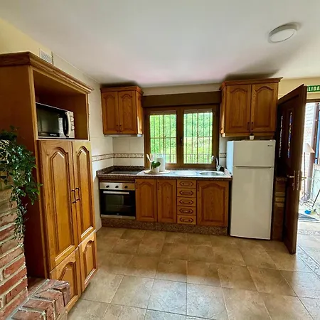 Feriehus La Casa Grande De Cabrales Ii Canales (Asturias)